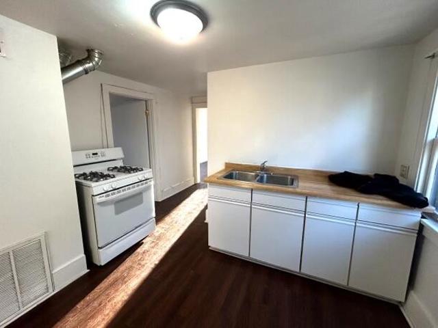 Property for rent in Wood Dale, West Allis