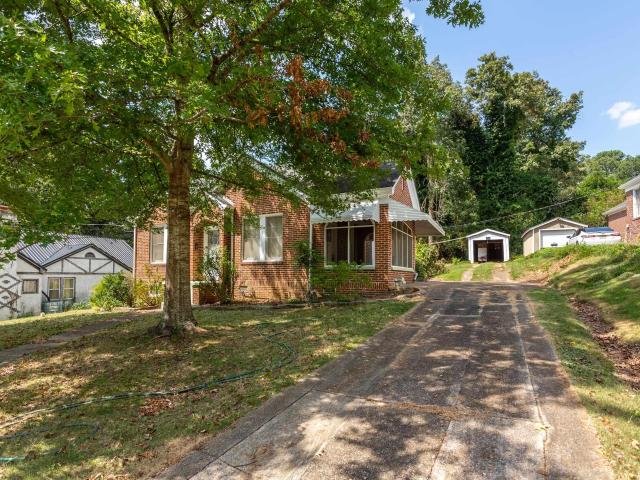 House for sale in Anniston, Calhoun County