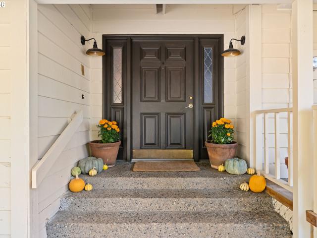 House for sale in Hillsboro, Washington County
