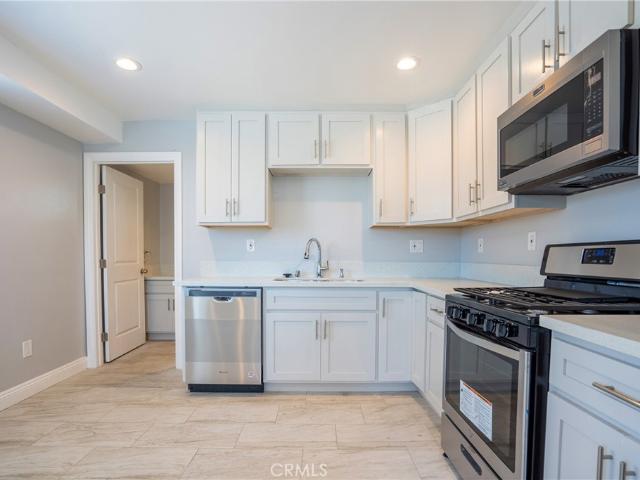 Property for rent in Canoga Park, California