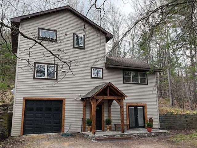 House for sale in Equinunk, Pennsylvania
