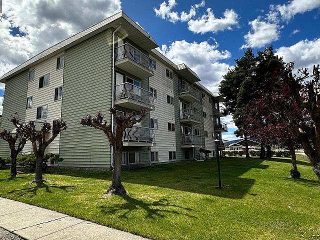 Condo for sale in British Columbia
