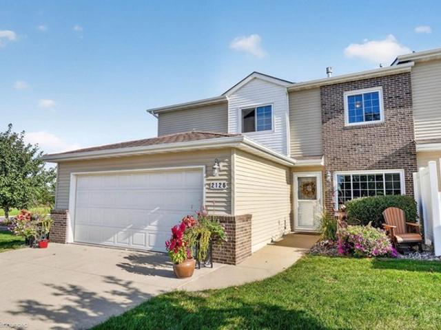 Condo for sale in Waterloo, Black Hawk County