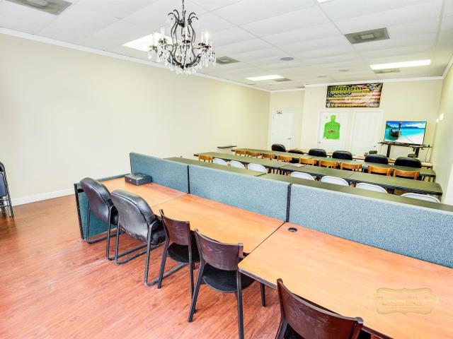 Commercial for sale in Longs