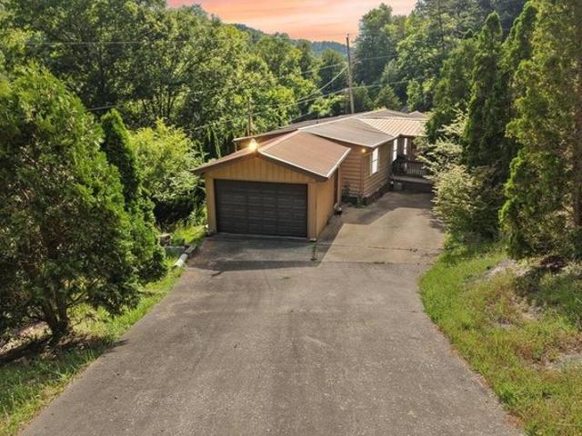 House for sale in Hazard, Kentucky