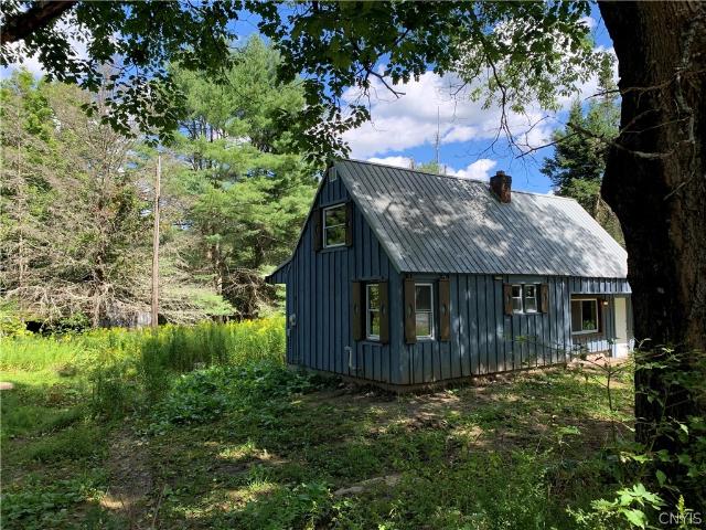 House for sale in Oneida, New York