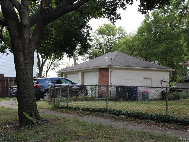 House for sale in Burton, Michigan