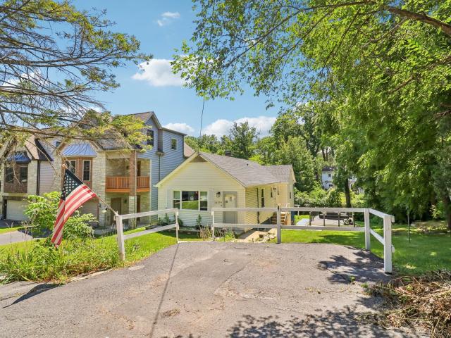 House for sale in Illinois
