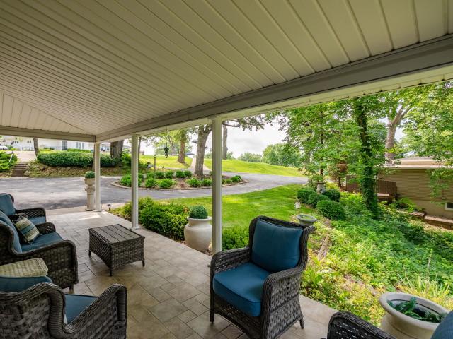House for sale in De Witt, Iowa