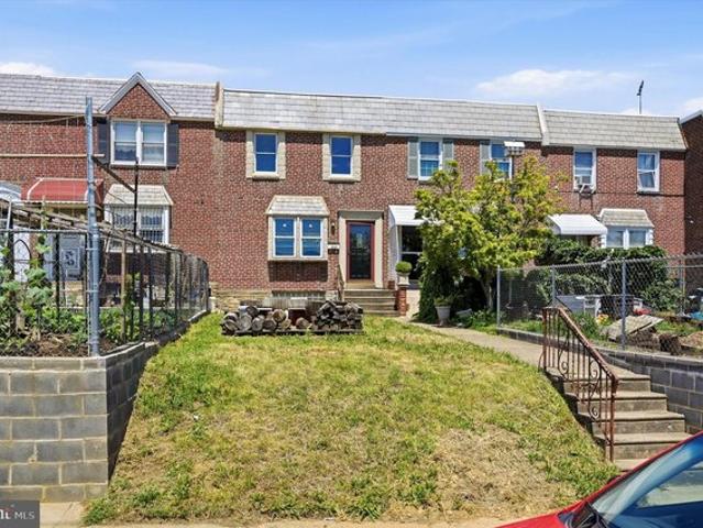 Townhouse for sale in Philadelphia, Pennsylvania