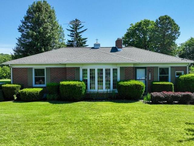 House for sale in Spring Grove, Pennsylvania