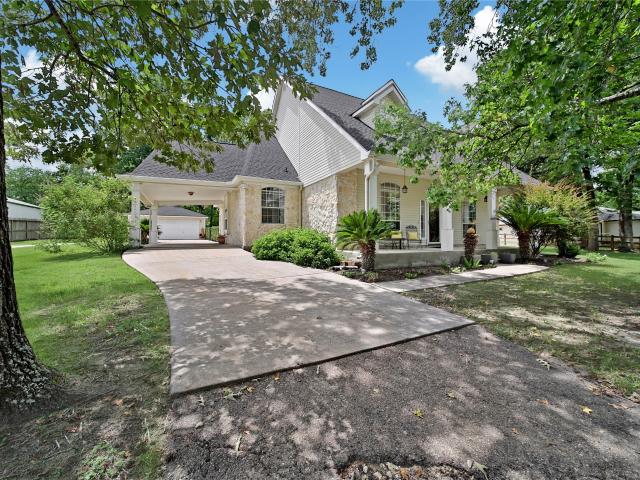 House for sale in Magnolia, Texas
