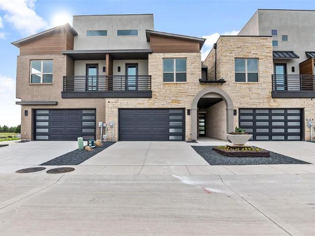 Townhouse for sale in Heath, Texas