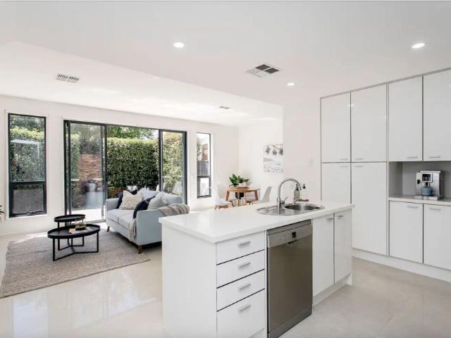 Townhouse for rent in Adelaide, City Of Norwood Payneham St Peters