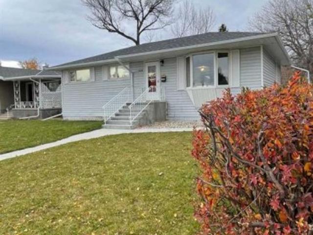 House for sale in Victoria Park, Lethbridge