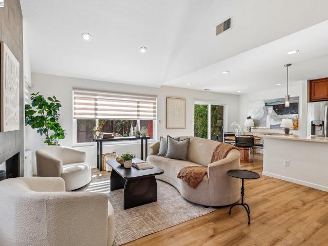 Townhouse for sale in Pleasanton, Alameda County
