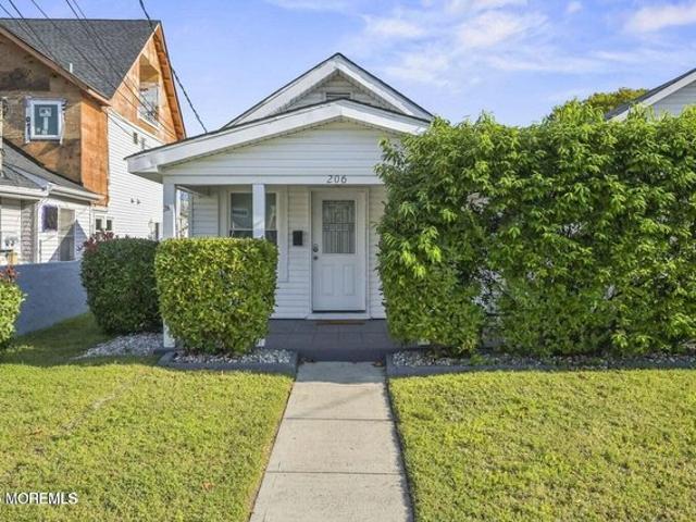 House for sale in Monmouth, New Jersey
