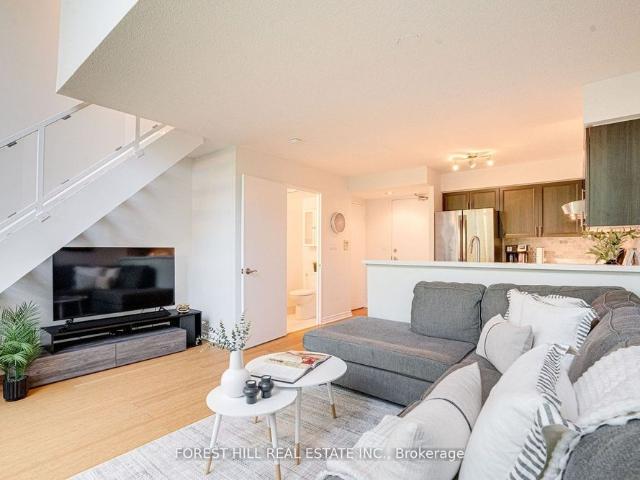 House for rent in Etobicoke—Lakeshore, Toronto