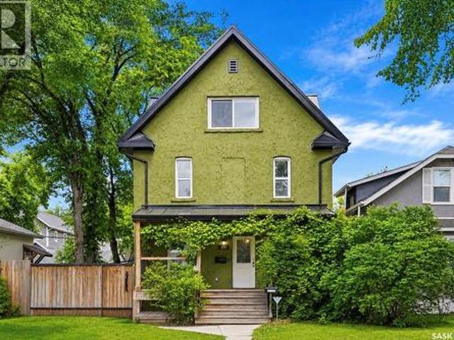 House for sale in Saskatoon, Saskatchewan
