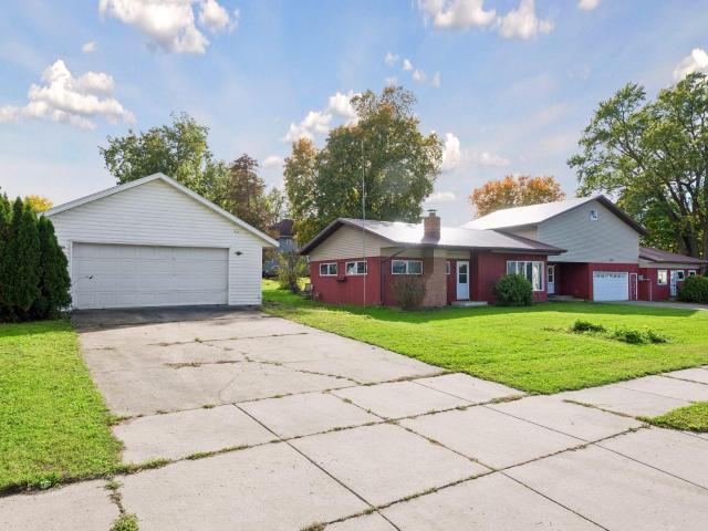 House for sale in New Prague, Le Sueur County
