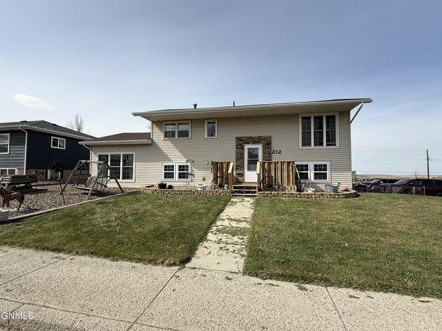 House for sale in Watford City, North Dakota