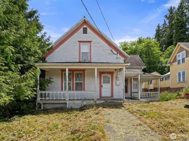 House for sale in South Bend, Washington