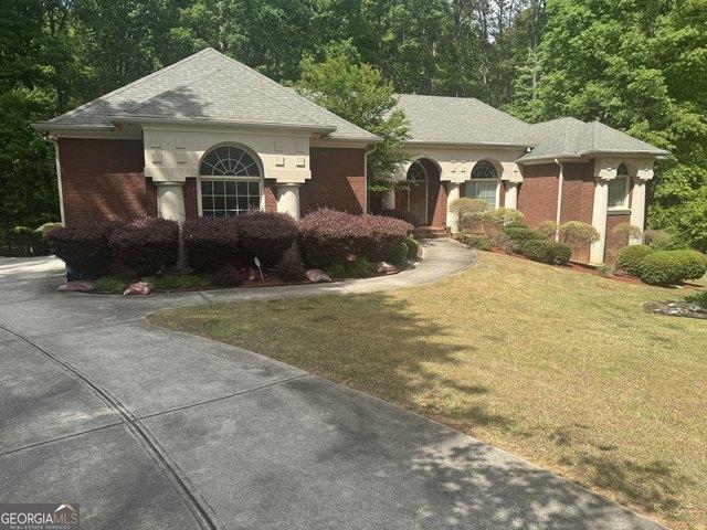 House for sale in Red Oak, Georgia