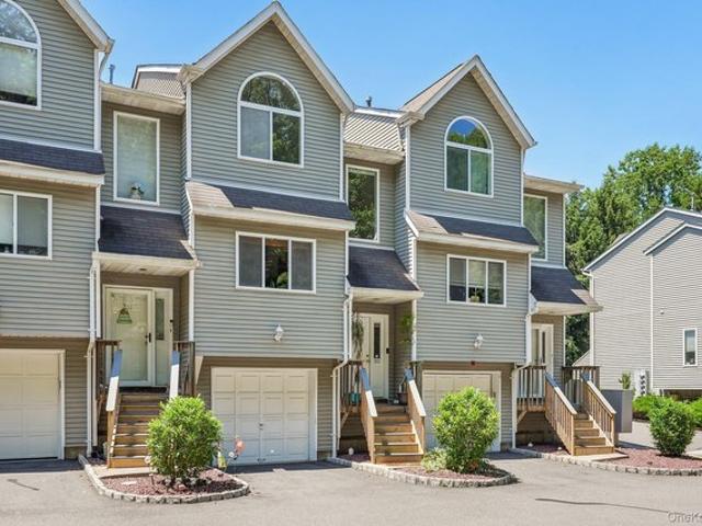 Condo for sale in Rockland, New York