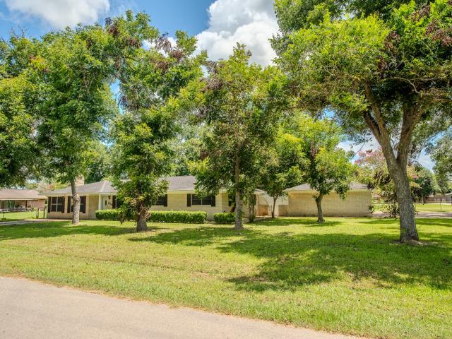 House for sale in Brazoria, Texas