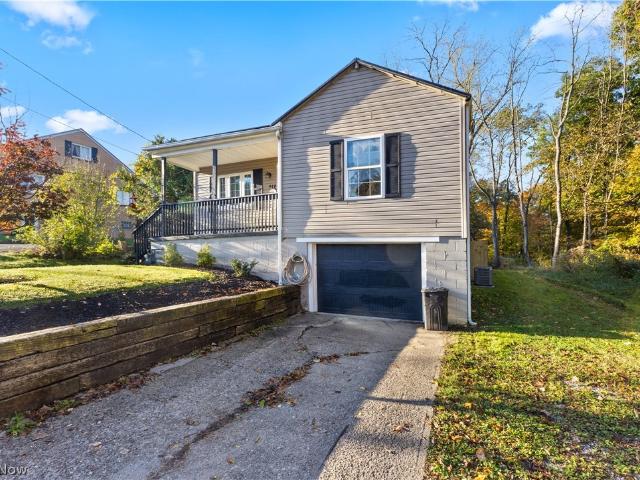 House for sale in Vermont Terrace, Weirton