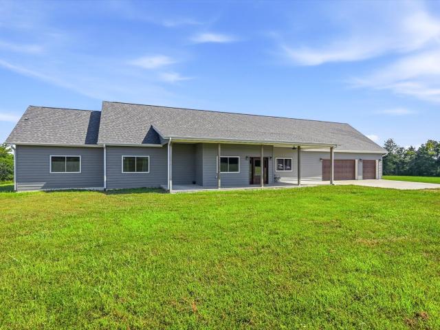 House for sale in Theodosia, Missouri