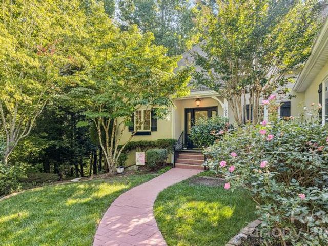 Townhouse for sale in Hendersonville, North Carolina