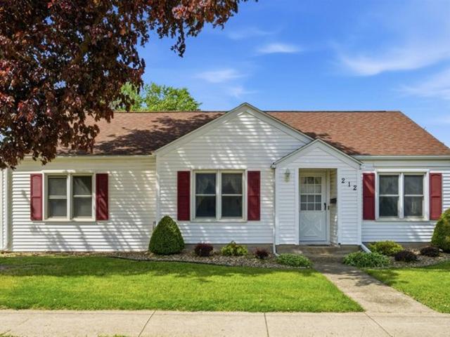 House for sale in Manchester, Iowa