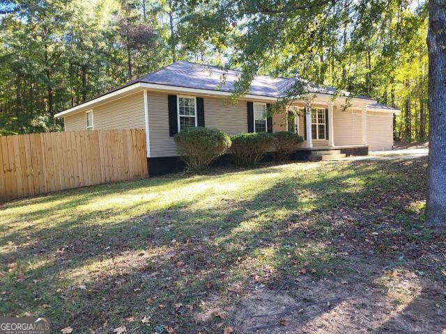 House for sale in Hallway, Opelika
