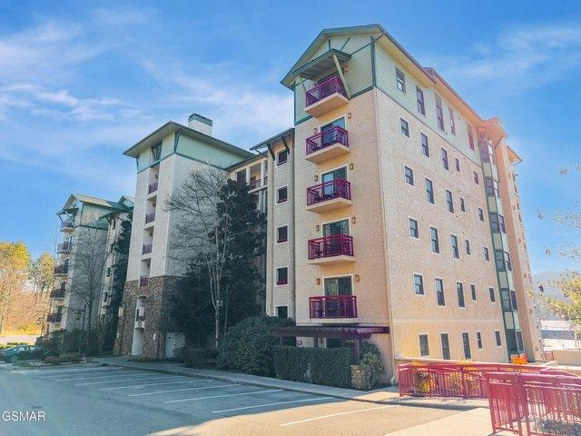 Condo for sale in Pigeon Forge, East Tennessee