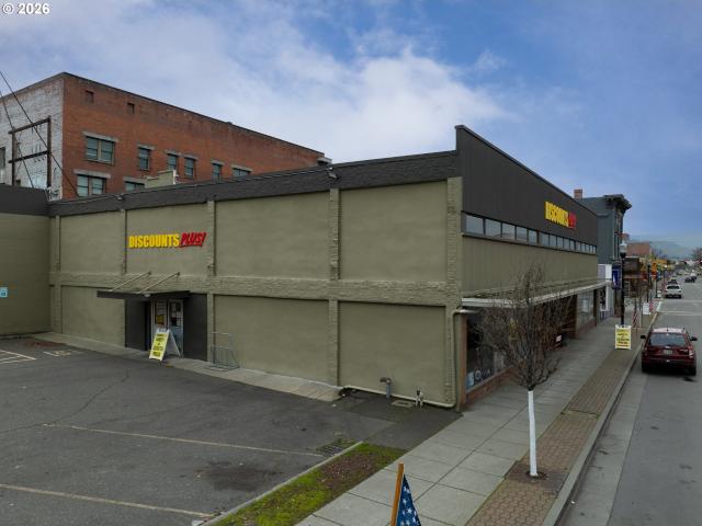 Commercial for sale in Oregonia