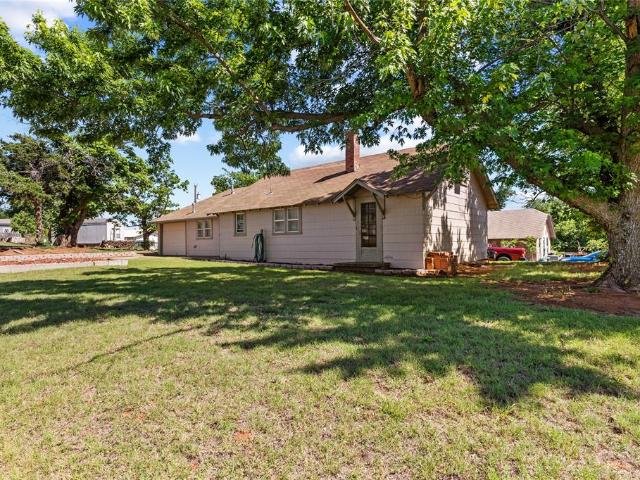 House for sale in Caddo, Oklahoma