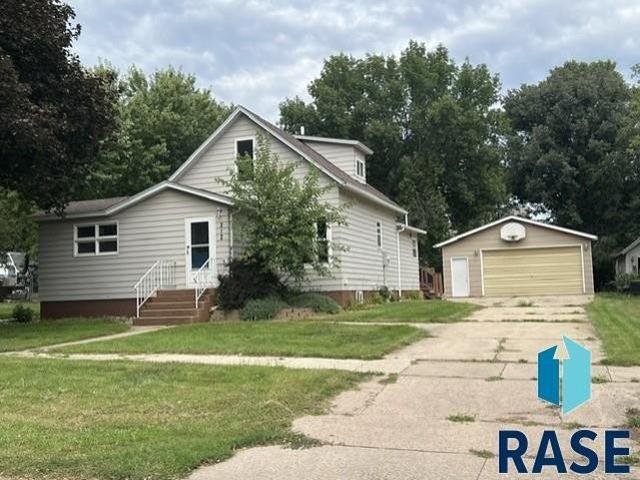 House for sale in Howard, South Dakota