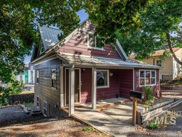 House for sale in Moscow, Idaho