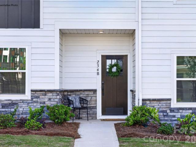 Townhouse for sale in Mooresville, North Carolina