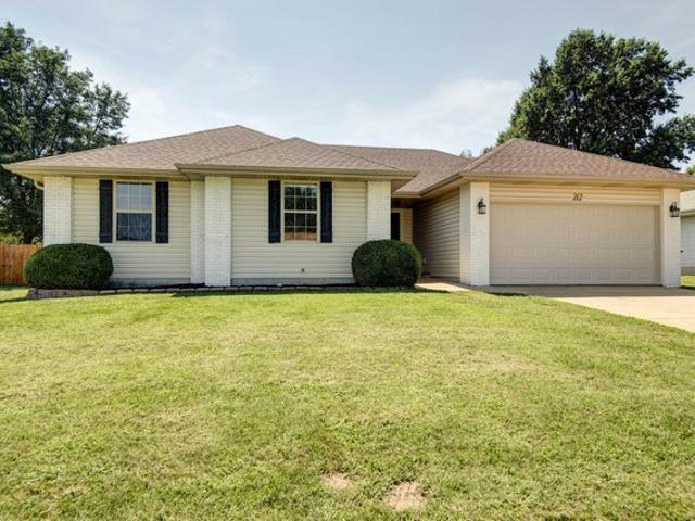 House for sale in Clever, Missouri