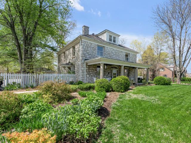 House for sale in Versailles