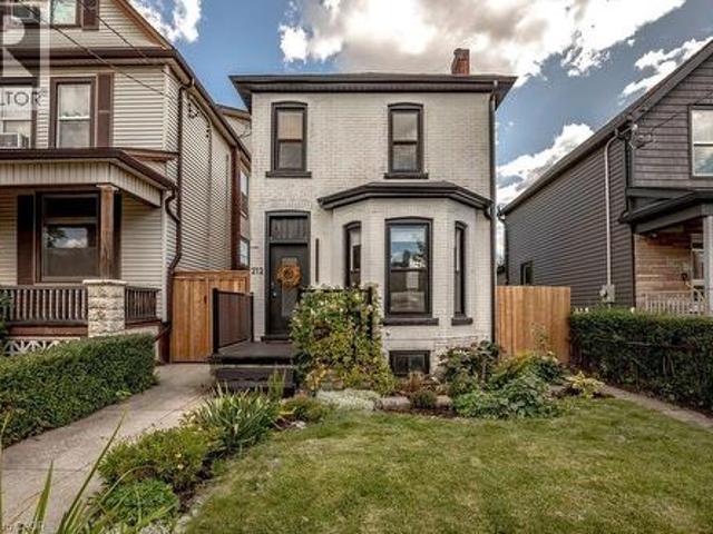 House for sale in Ancaster, Ontario