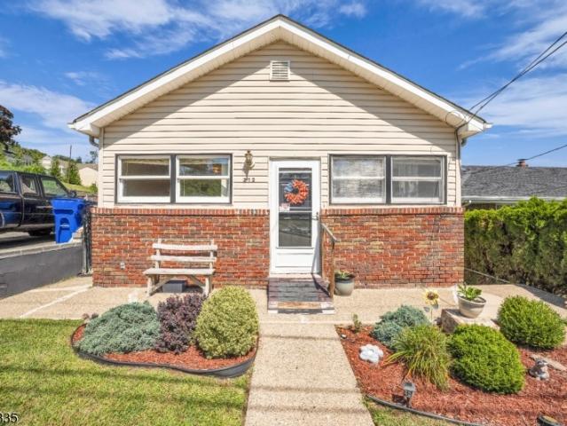 House for sale in Passaic, New Jersey