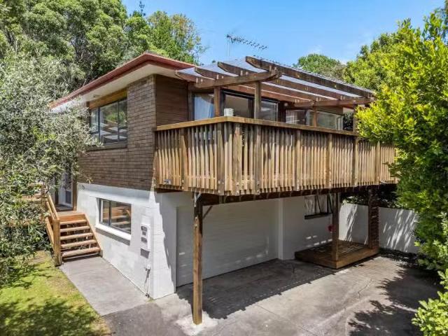 House for sale in Wairau Valley