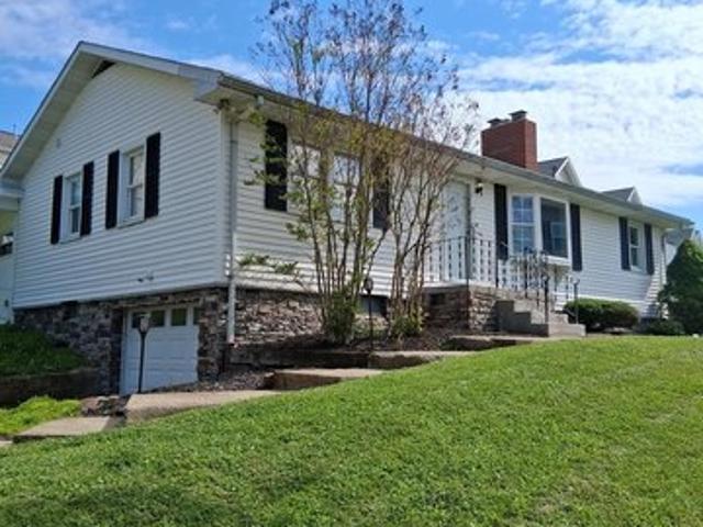 House for sale in Morgantown, West Virginia