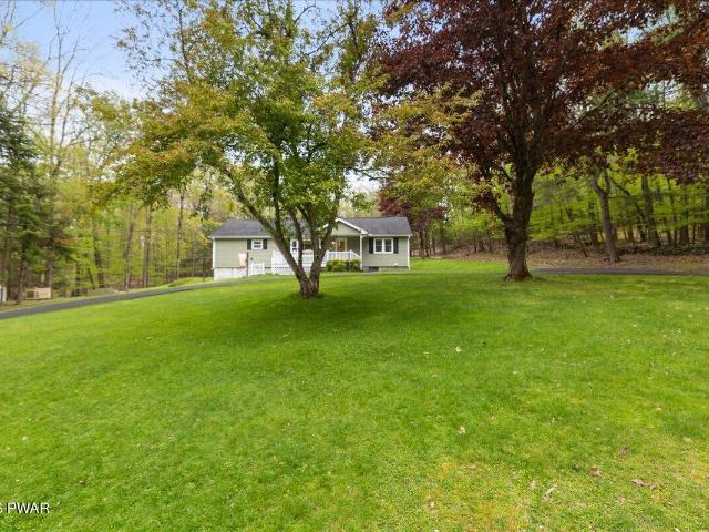 House for sale in Lakeville, Pennsylvania