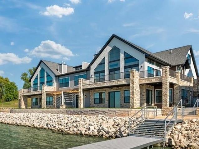 Condo for sale in Beaver Dam, Wisconsin