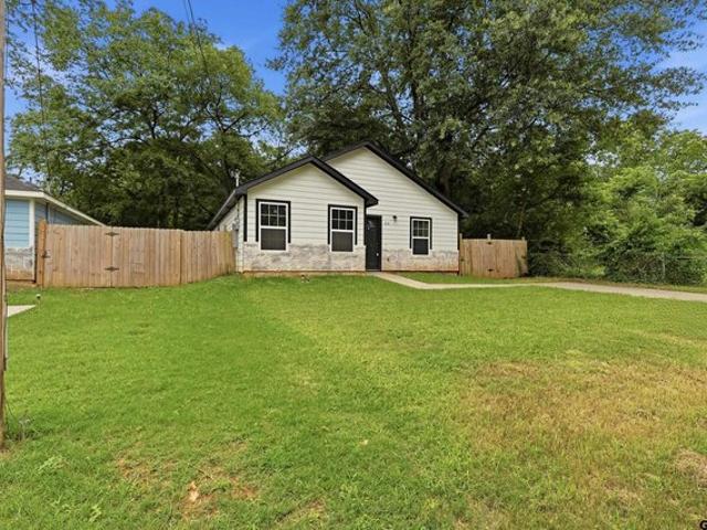 House for sale in Camp, Texas