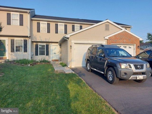 Townhouse for sale in Jonestown, Lebanon County